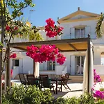 τhalasso Palace Homes Hébergement de vacances Petrití