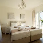 τhalasso Palace Homes *