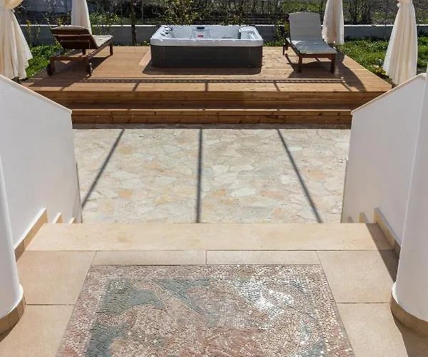 τhalasso Palace Homes Дом отдыха Petriti (Corfu)