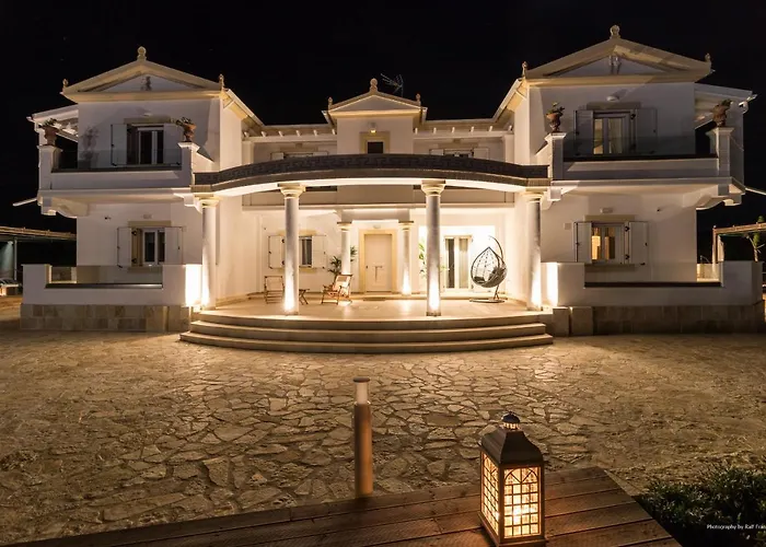 Дом отдыха τhalasso Palace Homes Petriti (Corfu)