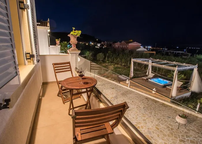 τhalasso Palace Homes