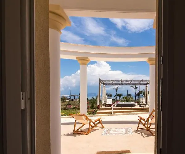 τhalasso Palace Homes Дом отдыха Petriti (Corfu)