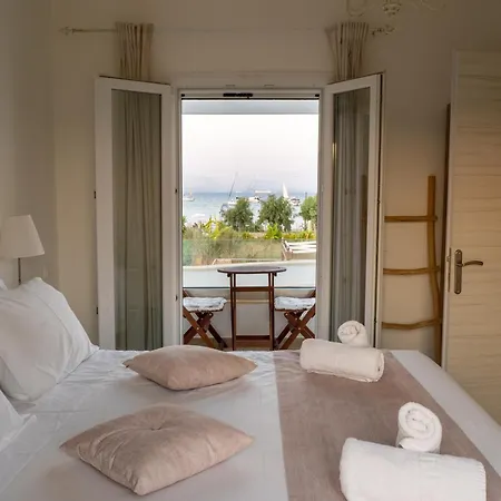 τhalasso Palace Homes Petriti (Corfu)