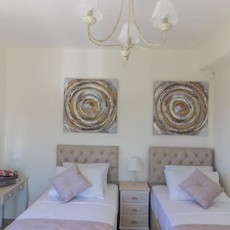 τhalasso Palace Homes