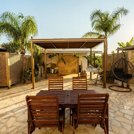 τhalasso Palace Homes *