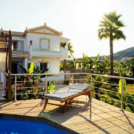 τhalasso Palace Homes * Petrití