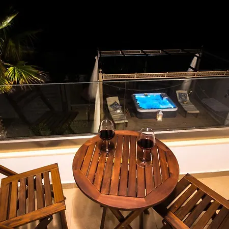 Casa vacanze τhalasso Palace Homes