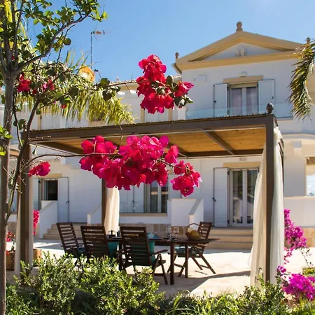τhalasso Palace Homes Feriehus Petrití