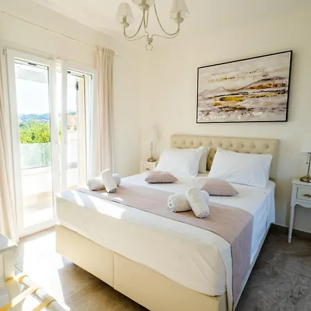 τhalasso Palace Homes Feriehus *