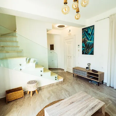 τhalasso Palace Homes Feriehus *