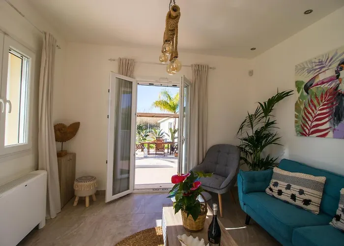 Tatil Evi τhalasso Palace Homes Petrití